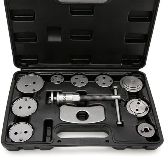 Compatibility chart for YATO YT-0681 tool kit showing adapter numbers and compatible car brands for front and rear calipers