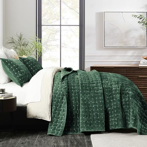 Image of Grassix Velvet Quilt Set Queen Size, Luxury Geometric Design, Dark Green | Lightweight Velvet Comforter with 2 Pillow Shams, Ultra Soft Bedspread Coverlet, Quilted Bedding Set for All Seasons, 90 inchx96 inch