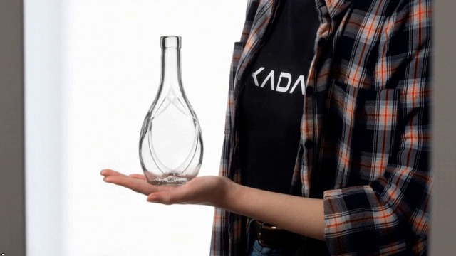 KADAX Lege glazen flessen 250 ml, 50 stuks, likeurflessen met kurk, flessen voor het vullen van likeur, wijn en jenever, decoratieflessen, wijnflessen van glas
