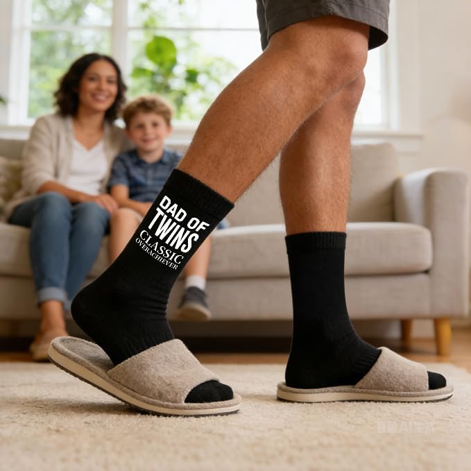 Funny Dad Papa Grandpa Uncle Socks, Crew Socks for Men, Fathers Days Gifts Birthday Gifts for Men
