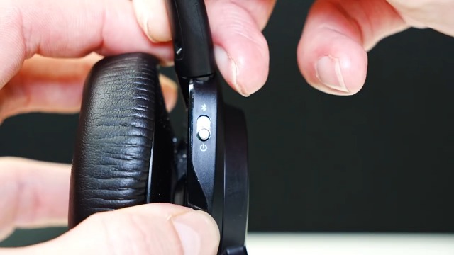 Amazon.com: PLANTRONICS 202652-01 - Plantronics Voyager Focus UC