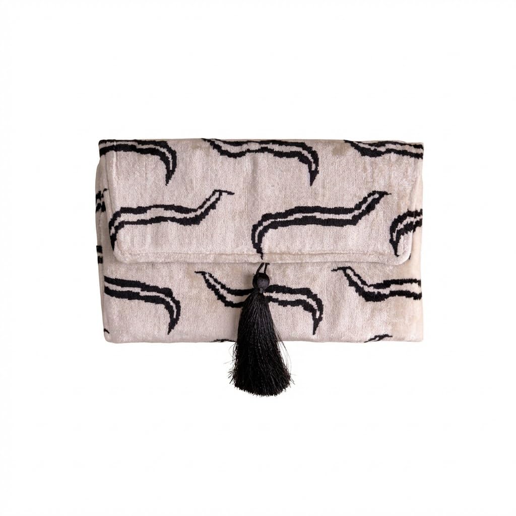 Bolso Ikat de terciopelo de seda hecho a mano, estilo sobre, diseño bohemio, patrón étnico, opción de correa de cadena, bolso de mano de fiesta de noche, bolso de mano premium, blanco roto
