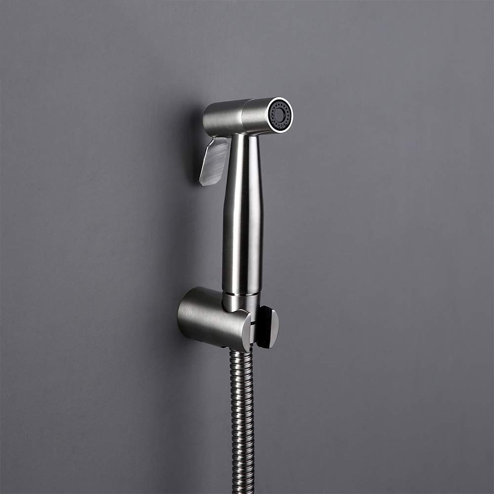 Kit doccetta per bidet in ottone, tubo flessibile da 119,4 cm e supporto da parete in ABS, attacco nero per WC e doccia per una facile pulizia e igiene, design a pressione regolabile