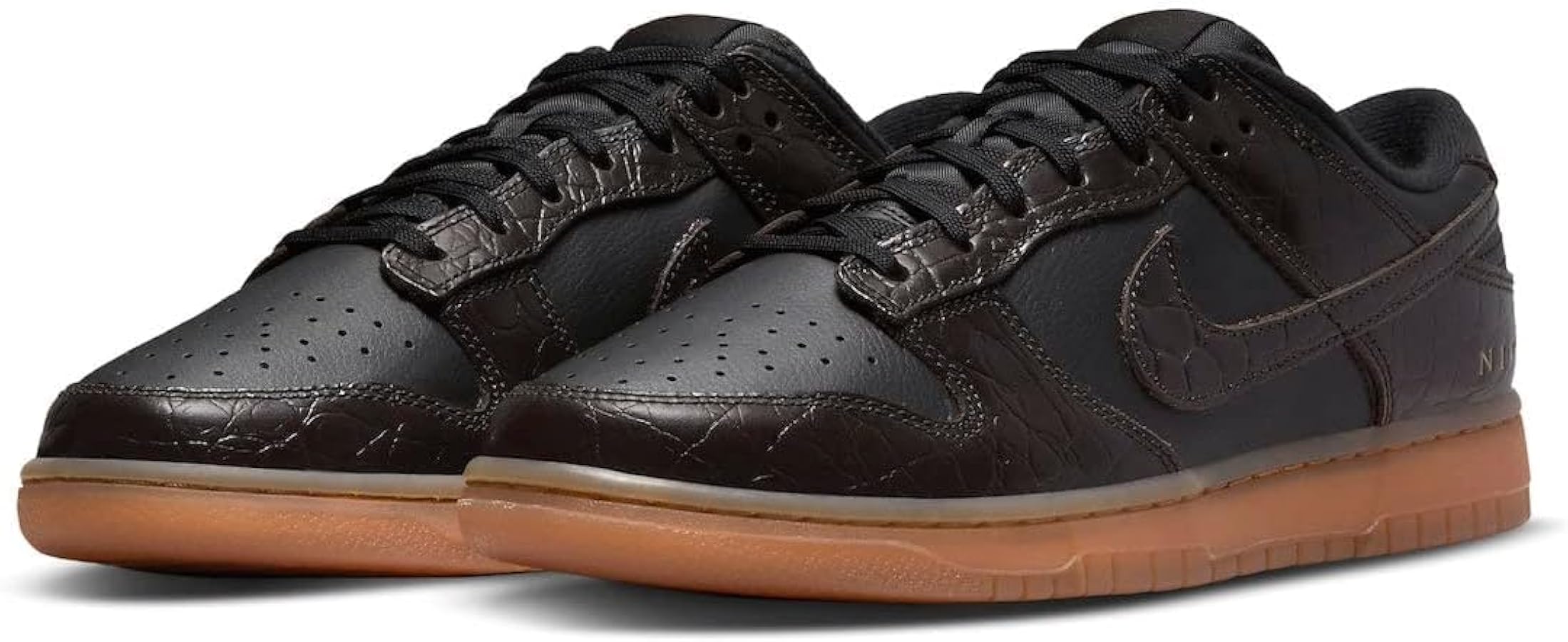 Amazon.com | Nike Dunk Low Retro Women