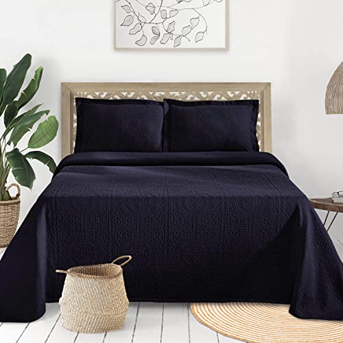 Superior Cotton Fleur De Lis Bedspread Set, Warm Blankets, All-Season Bedding, Bedroom Decor, Decorative Boho Medallion Coverlet, Includes 1 Bedspread, 1 Pillow Sham, Twin, Navy Blue