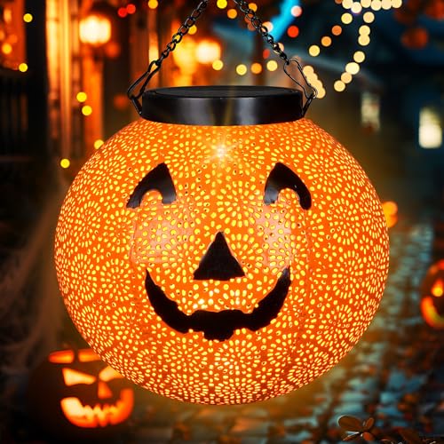 Lanterne solaire en métal de jardin pour illuminer vos soirées d'Halloween suspendues