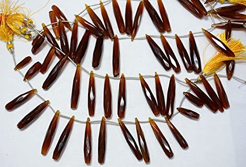 Calcédoine marron de qualité supérieure en forme de longue goutte taillée pour joaillerie