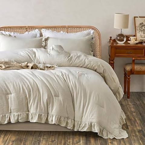 MR&HM Wheat Stonewashed Ruffled King Comforter Set, Farmhouse Bedding Lightweight Fluffy Comforter 3 Pieces, Ultra Soft Microfiber Shabby Boho Chic Vintage Ruffled Bedding Comforter Sets King Size Cover