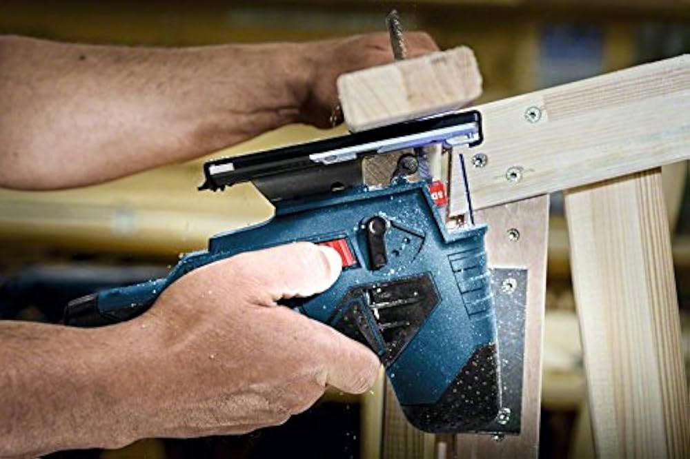 Amazon | ボッシュ(BOSCH) 10.8V コードレスジグソー (本体のみ