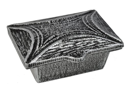 Grave Basin Square, Black/Silver