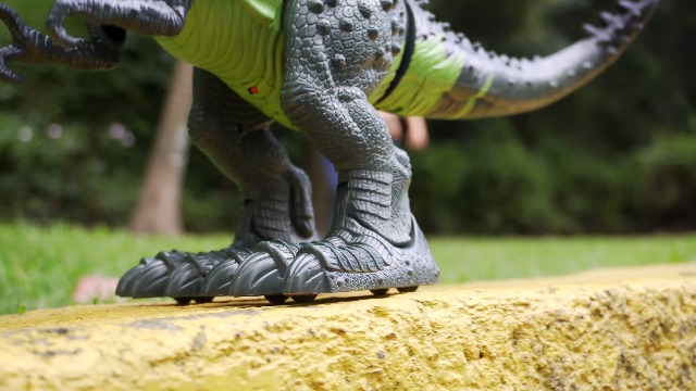 Amazon.com: Toysery Tyrannosaurus T-Rex Walking Dinosaur Kids Toy