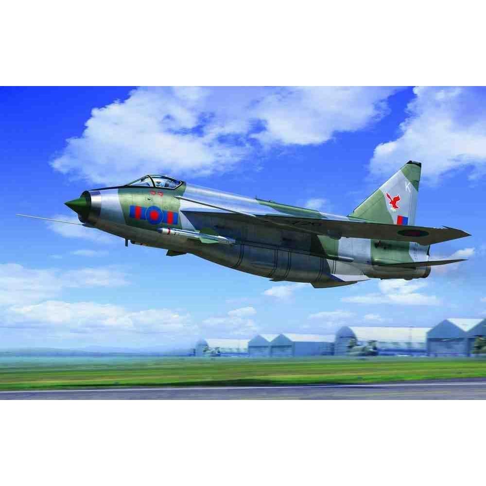 Trumpeter 02281 - 1:32 English Electric (BAC) Lightning F.2A/F.6 - New