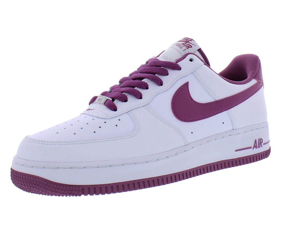 NikeMen's Air Force 1 '07 Basketball Shoe