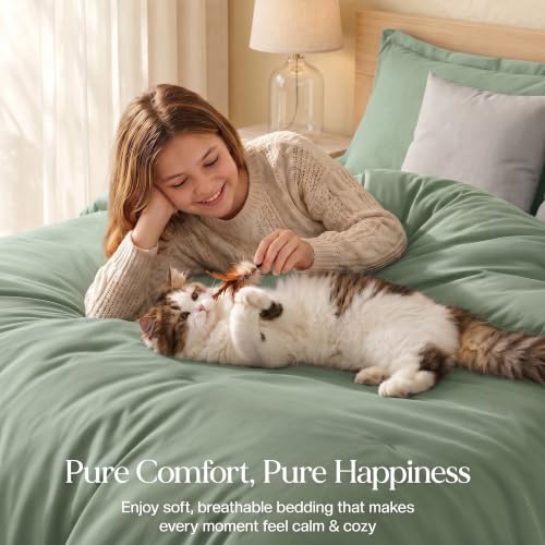 Image of Utopia Bedding 3 Pc Queen Comforter Set, All Season Bedding, Sage Green