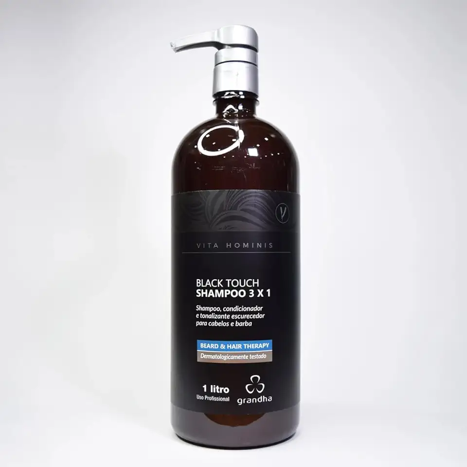 Shampoo Tonalizante Grandha Vita Hominis Black Touch 3x1 1L Eficiente Para o Escurecimento Gradual da Barba e Dos Cabelos