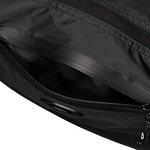 Oakley Outdoor Toiletry Kit3