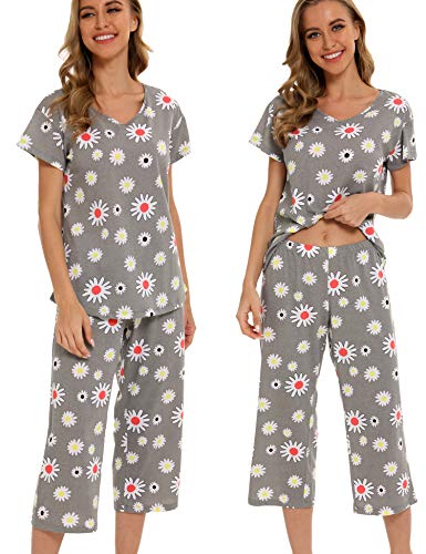 Enjoynight Women's Pajama Short Sleeve Sets Top With Capri Pants Sleepwear Sets Loungewear(Small,Flower) #TOP1