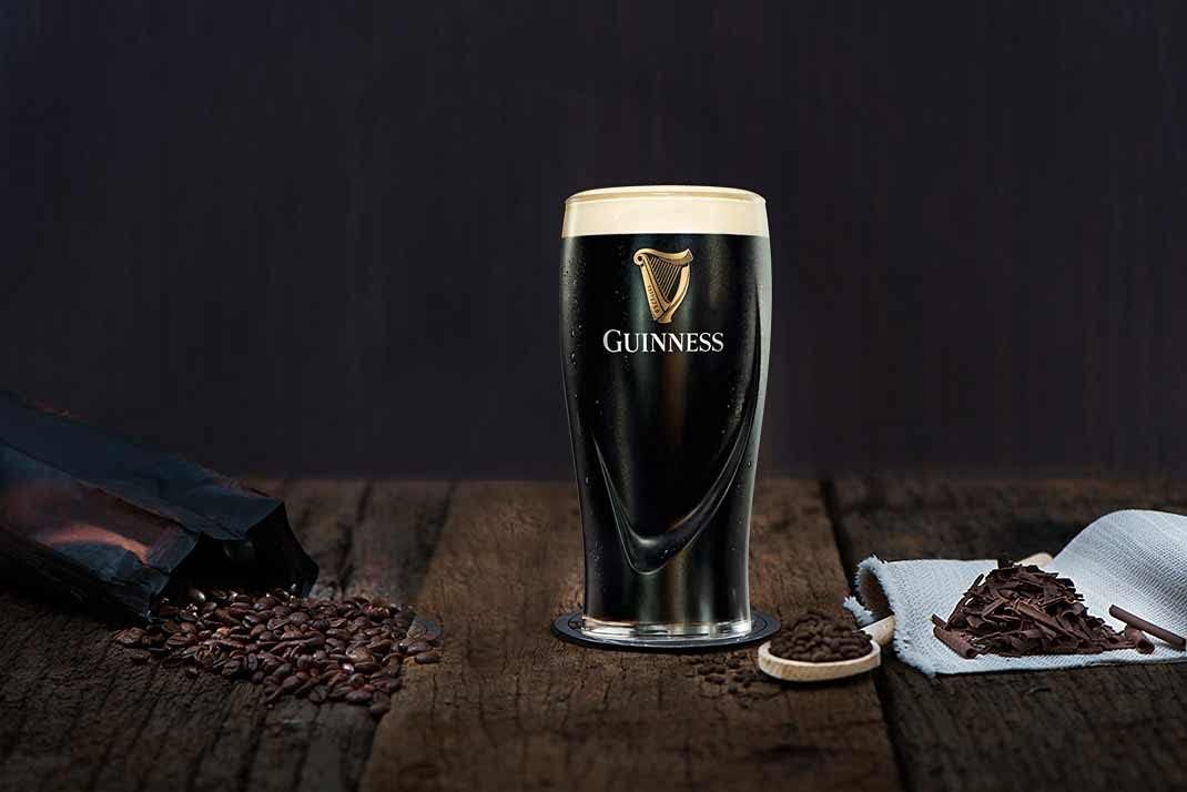 Guinness Draught Birra Irlandese, Bottiglia - Pacco da 24 x 330 ml