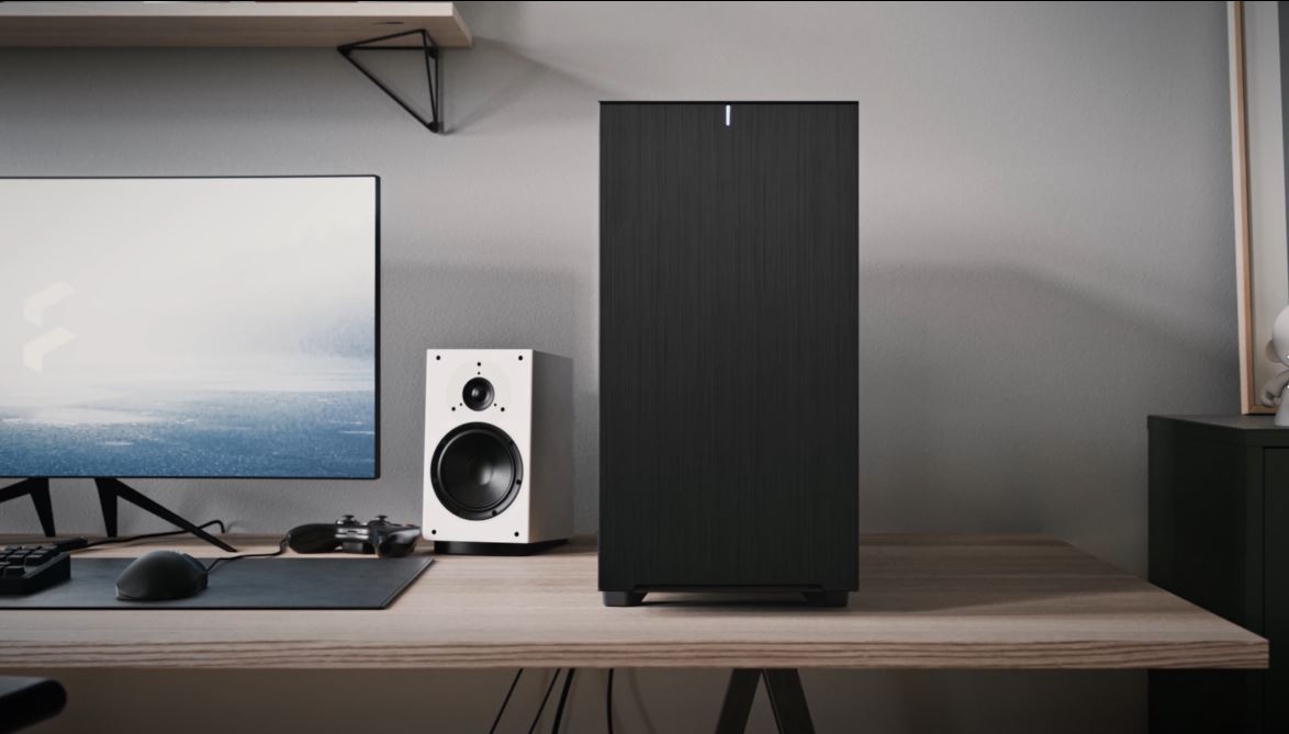 Fractal製 Define 7 Compact White Solid Fractal Design Introduces Define 7 Compact White Edition Cases