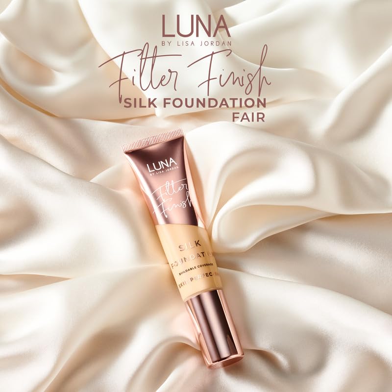 LUNA Silk Foundation in FAIR Shade, Contains Hyaluronic Acid, Vitamin C & A, Aloe Vera, and Shea Butter - Image 2