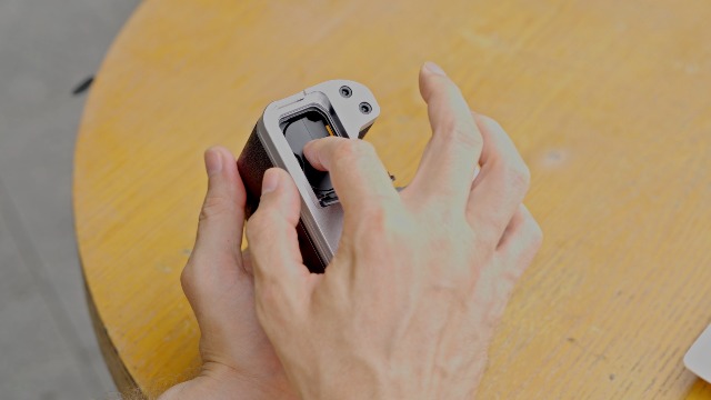 Amazon | JJC 金属 L型ハンドグリップ 富士フイルム Fujifilm GFX100RF