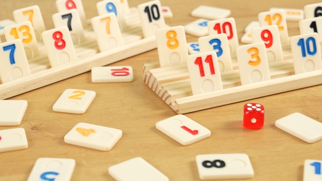 _ Rumy   Amazon.com: Rummy Cube 6 Player Edition with 6 Wooden Racks/Trays