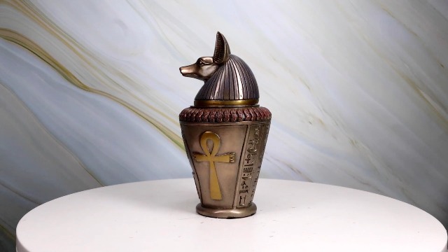 Amazon.com: Ebros 古埃及神靈與神靈Duamutef Canopic Jar 雕像