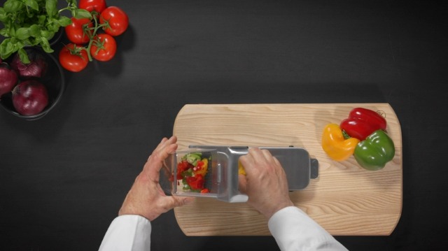 Amazon.com: Alligator Vegetable Chopper with Container | Food