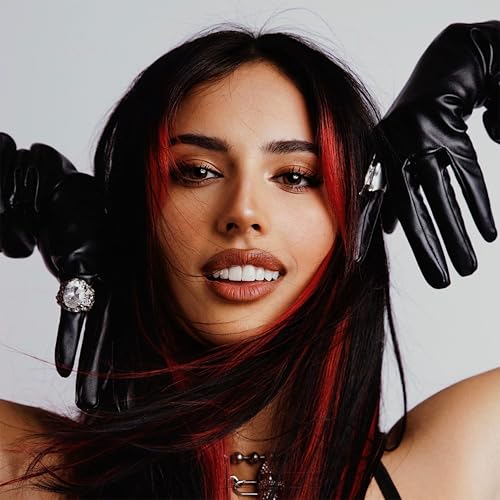 Kylie Cantrall & ILLIT