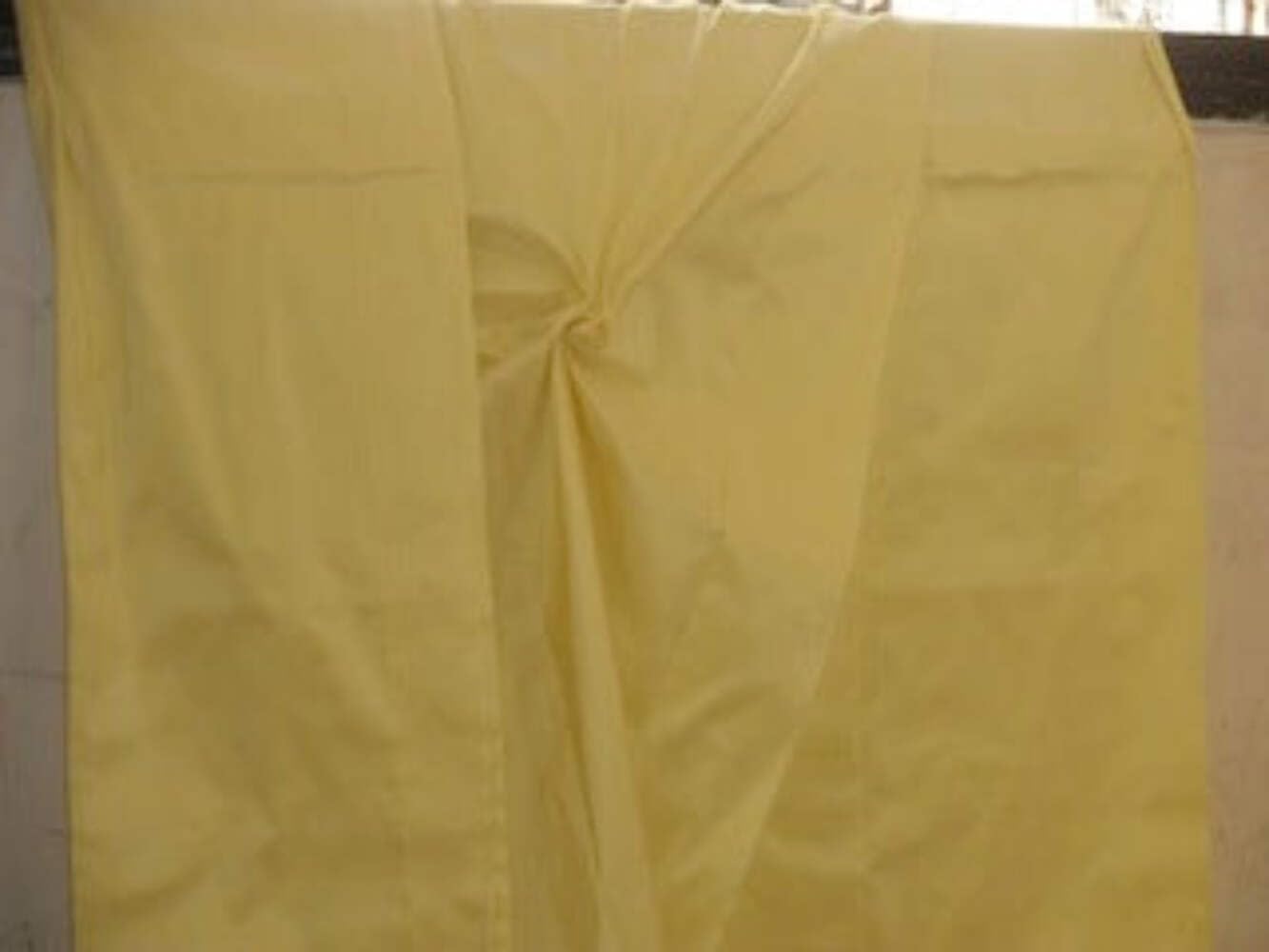 Tissu taffetas 100 % pure soie jaune et ivoire pour création unique - 5