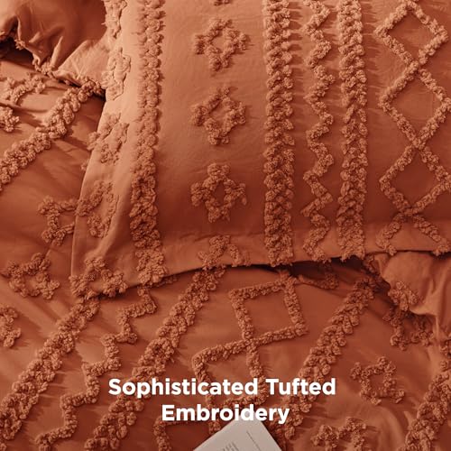Image of Bedsure Tufted Boho Comforter Set Queen Size - Terracotta Boho Bed Set, GentleSoft 3 Pieces Farmhouse-Style Embroidery Bedding, Gifts for Woman, Soft Jacquard Kids' Queen Comforter for All Seasons