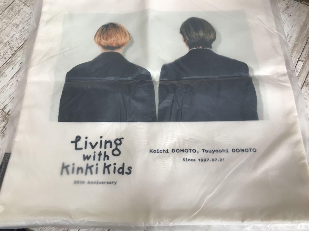 Amazon.co.jp: Living KinKi Kids グッズ 9点お セット : おもちゃ