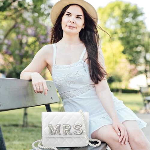 Image of Eccliy Bride Purse White Clutch Wifey Gift Mrs Bride Purse with Pearl Chain for Wedding Day Bridal Shower Gift Bachelorette