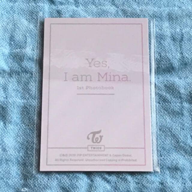 Amazon.co.jp: TWICE ミナ 写真集 Yes,I am MINA 初回特典フォトカード