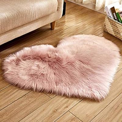 Super Soft Faux Sheepskin Fur Area Rugs for Kids Baby Girls Bedroom Living Room Home Decor Small Heart Shape Carpet (11.81x15.74inch, Pink)