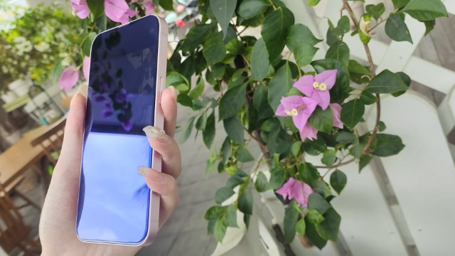 MAYtobe 2 Pièces Verre Trempé Anti Espion pour iPhone 16 Pro, Film Protection écran Confidentialité, Sans Bulles, Dureté 9H, Anti Rayures