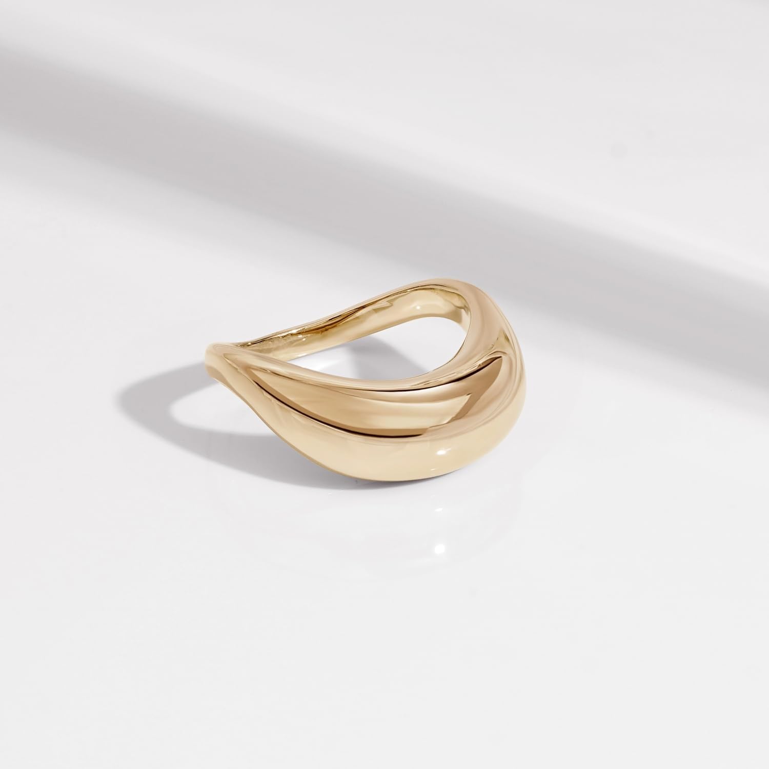 Amazon Essentials Brass Sculptural Ring - Image 5