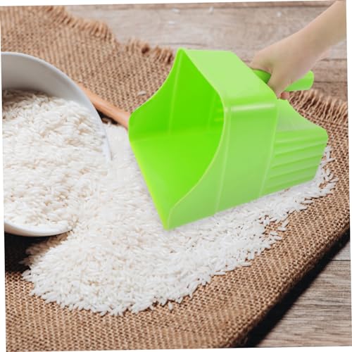 Pelle à fourrage compacte pour simplifier le nourrissage