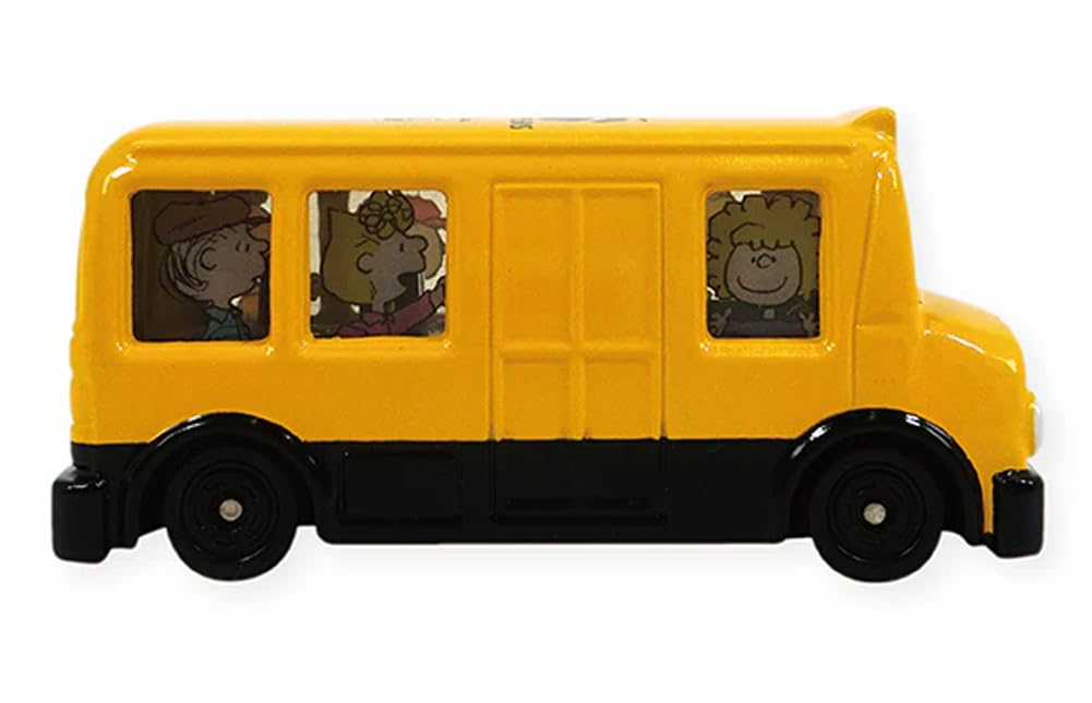 スヌーピー トミカ　ミニカー＆バス 2024年6月22日(土)発売予定!スヌーピータウンショップ