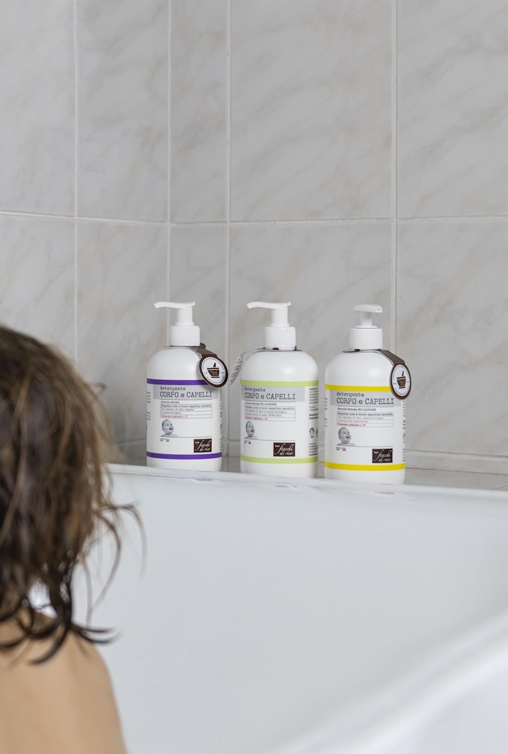 Fiocchi di Riso Detergente Corpo e Capelli Bimbi, Formula No Lacrime con Estratti di Riso e Malva Biologico, 4x400ml