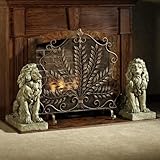 Stilvolle Wohnkultur: Mit einem attraktiven Blätter- und Schnörkelmuster dient dieser einzigartige Funkenschutz nicht nur als Kaminzubehör, sondern auch als dekoratives Stück für den Innen- und Außenbereich.