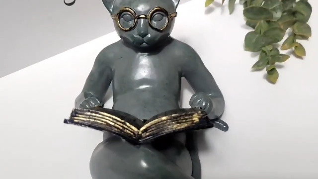 Estatua decorativa de gato leyendo de resina para hogar y oficina miniatura 7