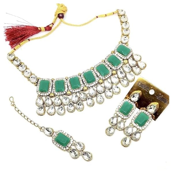 Fashion Women Artificial Traditional Kundan Choker Nacklace Jewellery Set with Mang Tikka And 1 Pairs Of Earring Set Colour Green