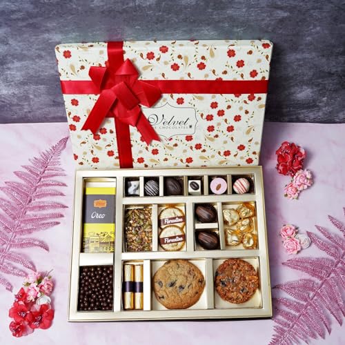 Image of Velvet Fine Chocolates: Delightful Chocolate Box (23 Chocolates & Treats) - Assortment of Chocolates, Florentines & Cookies