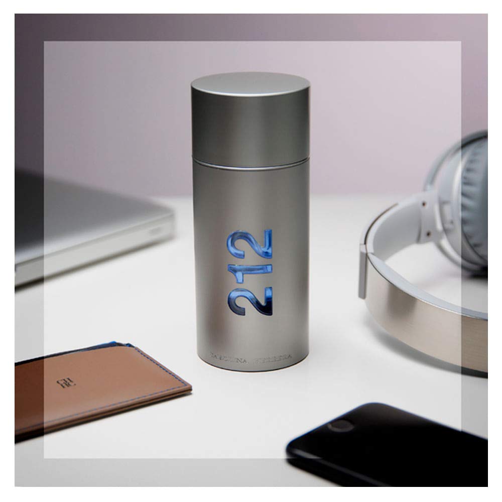 Amazon | 212 by Carolina Herrera EDT SPRAY 3.4 OZ キャロライナ