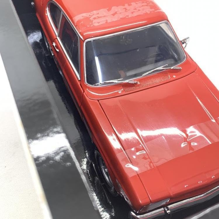 ミニチャンプス フォード CAPRI 1700GT 1969 1/18 ミニカー カプリ 赤