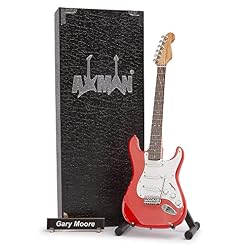 Gary Moore Replica Miniature Guitar - Les Beatles, Paul McCartney, John Lennon, RIngo Starr, George Harrison