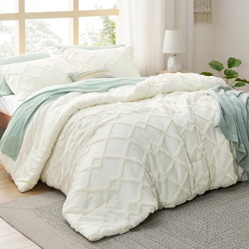 Bedsure Boho Comforter Set Queen - Ivory Tufted Queen Size Comforter, 3 Pieces Farmhouse Shabby Chic Embroidery Bed Set, Soft Fluffy Geometric Pattern Bedding for All Seasons
