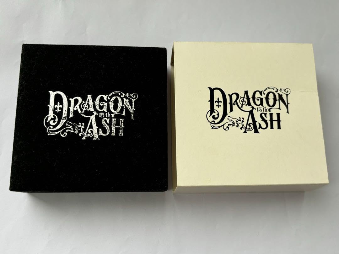 未使用品 レア ドラゴンアッシュ 15th歴代ロゴ ピンバッジ 7種 化粧箱