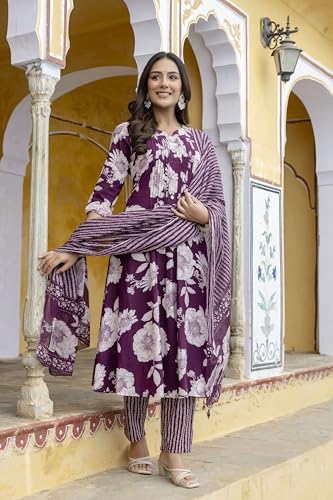 Image of NIVANA Floral Printed Kurta with Pant & Stripe Printed Dupatta | 3 /4 Sleeves | Round Notch Neck Button Detail